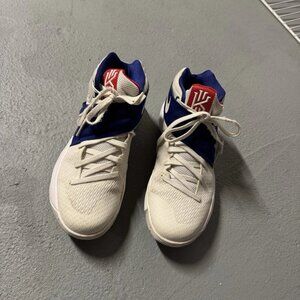 Nike Kyrie 2 USA 8.5 – With Original Box – Great Condition